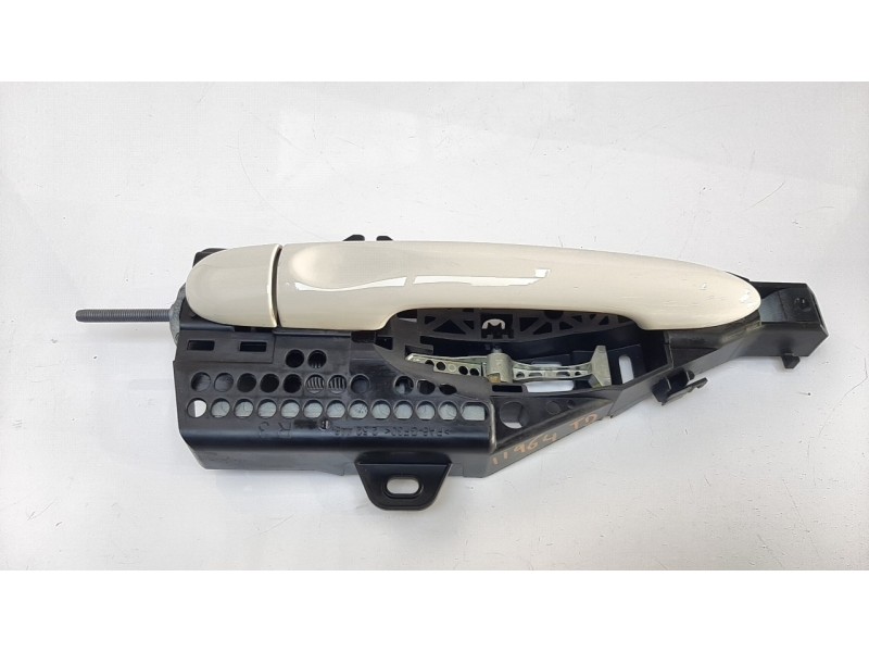 Recambio de maneta exterior trasera derecha para renault captur zen referencia OEM IAM 806706656R  