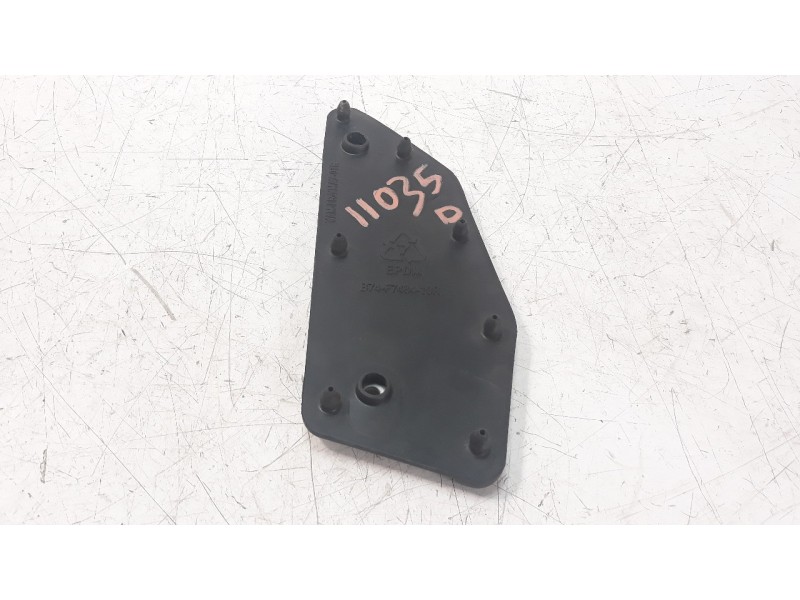 Recambio de moldura para yamaha x-max 125 referencia OEM IAM B74F748410R  