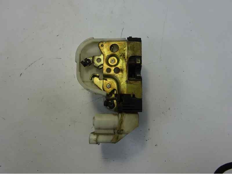 Recambio de cerradura puerta delantera derecha para fiat punto berl. (176) 75 elx referencia OEM IAM 46535997  