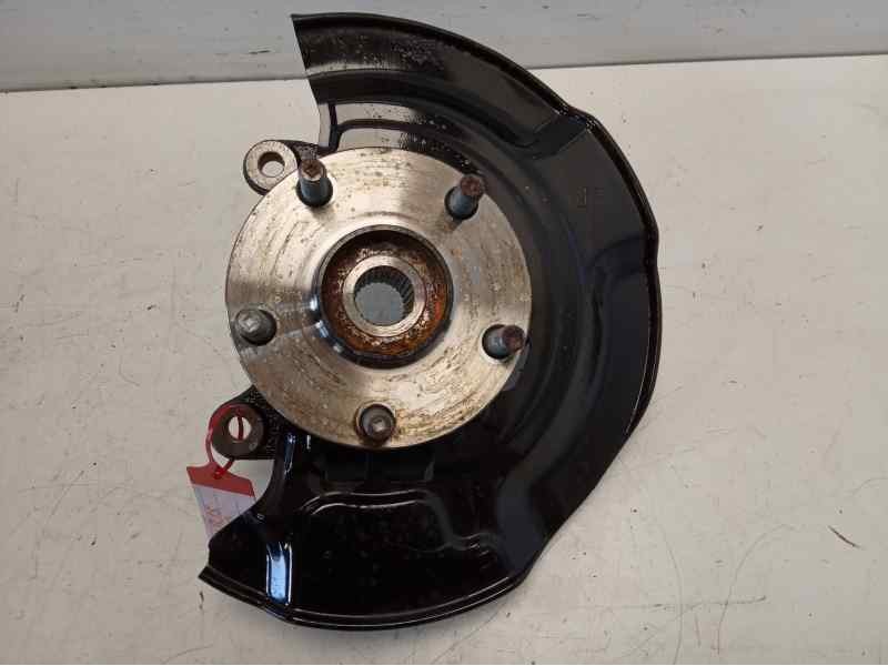Recambio de mangueta delantera izquierda para toyota auris 1.2 16v turbo cat referencia OEM IAM   
