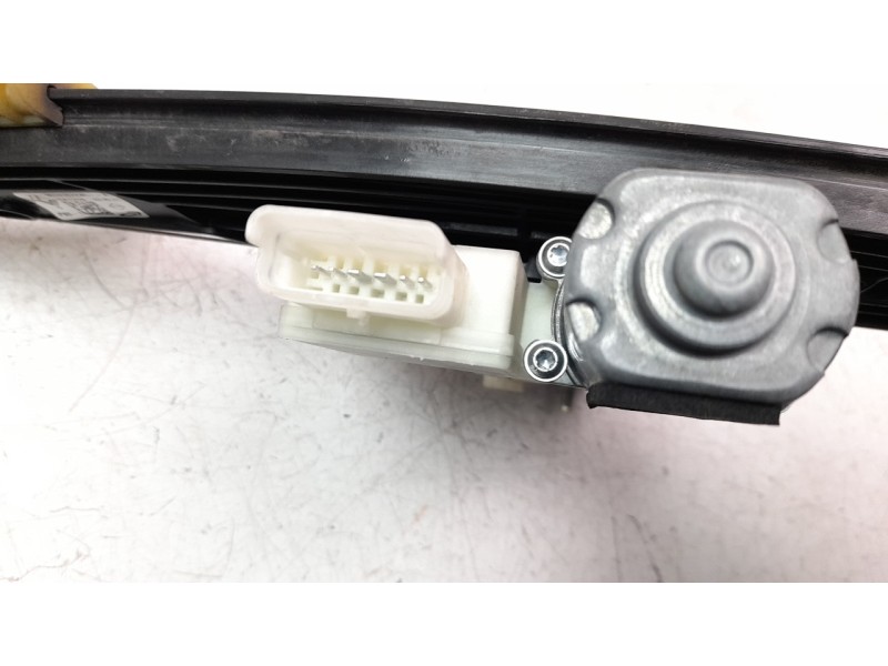 Recambio de elevalunas delantero izquierdo para renault clio v business edition referencia OEM IAM 807216723R  
