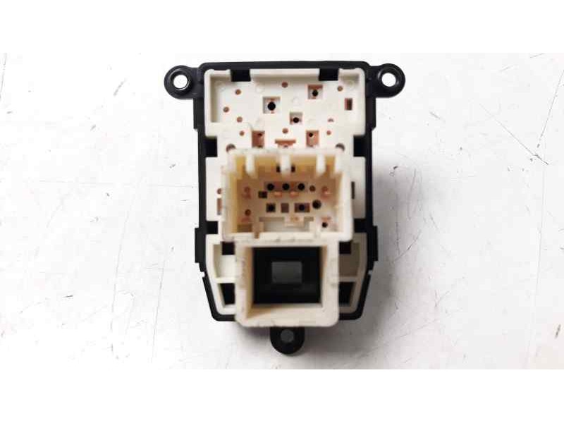 Recambio de mando retrovisor para kia rio (yb) 1.2 cat referencia OEM IAM 935301W001  