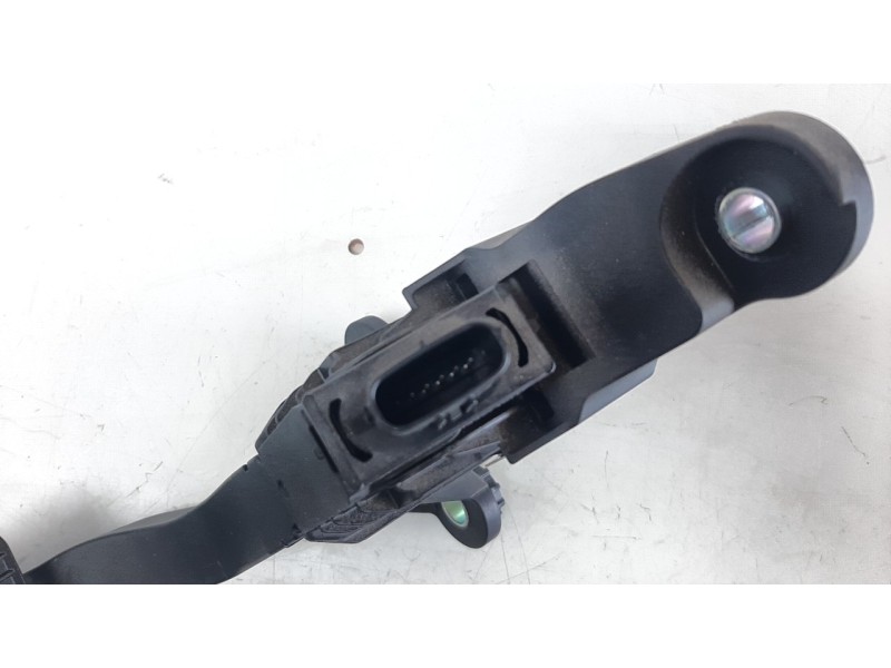 Recambio de potenciometro pedal para hyundai kona 1.0 tgdi cat referencia OEM IAM CN01430077  