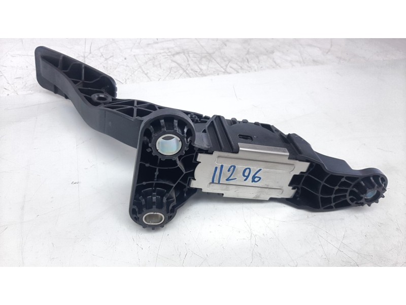 Recambio de potenciometro pedal para hyundai kona 1.0 tgdi cat referencia OEM IAM CN01430077  