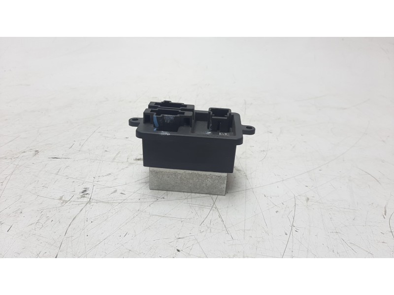 Recambio de resistencia calefaccion para jeep compass ii 2.0 m-jet cat referencia OEM IAM 176005930  
