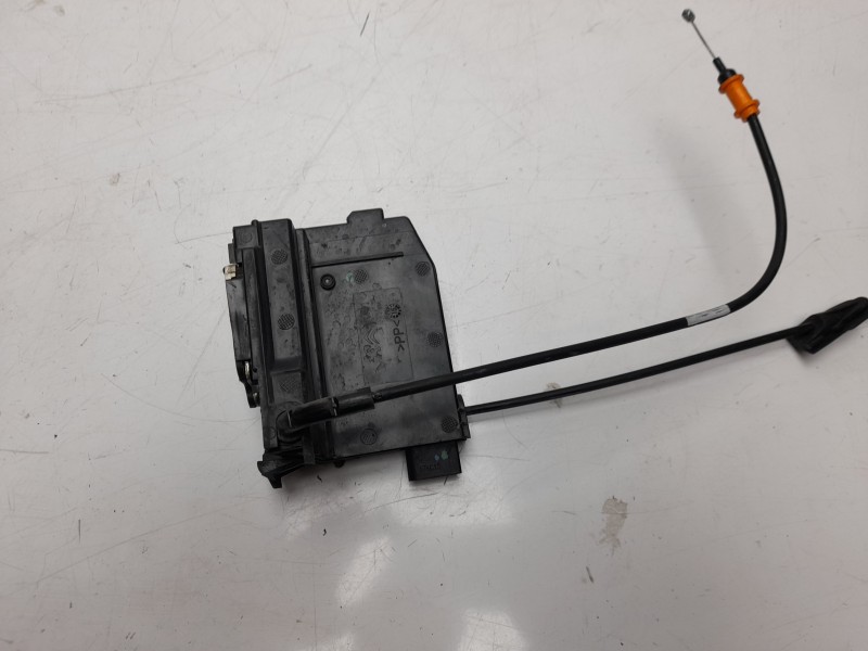 Recambio de cerradura puerta trasera derecha para citroen c4 picasso referencia OEM IAM 9805635980  