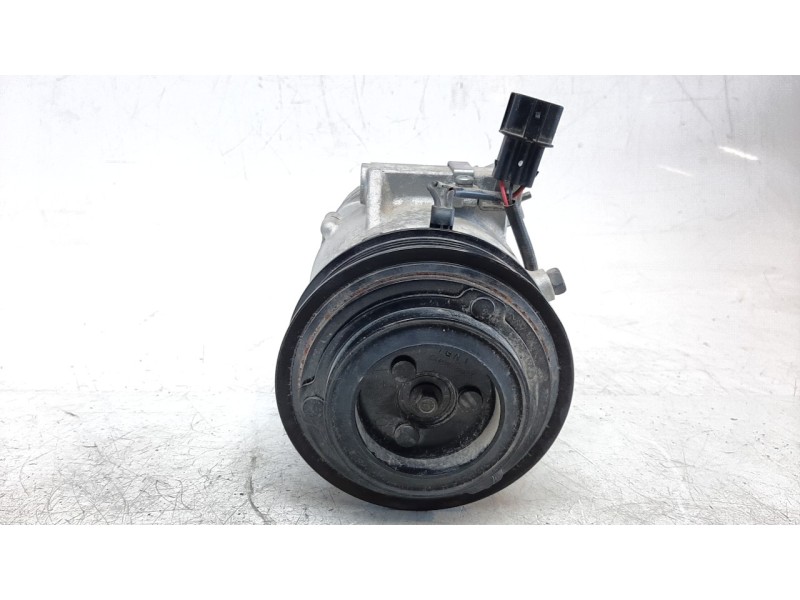 Recambio de compresor aire acondicionado para kia sportage referencia OEM IAM 97701N7200  