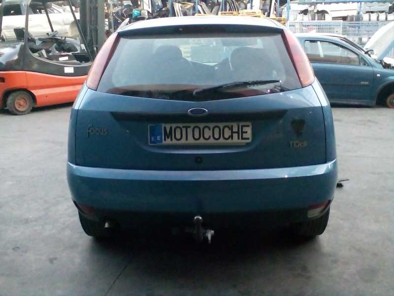 ford focus berlina (cak) del año 2000