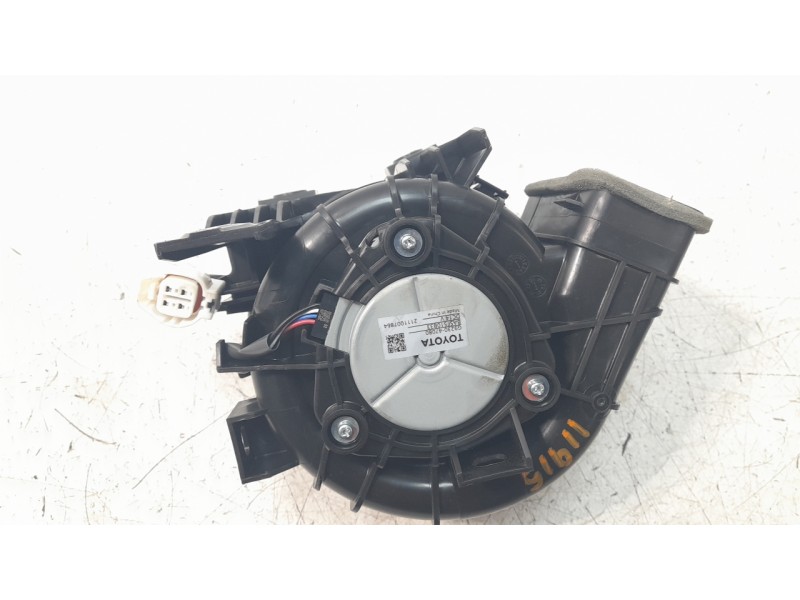 Recambio de ventilador calefaccion para toyota c-hr hybrid gr sport referencia OEM IAM 87103F4020  