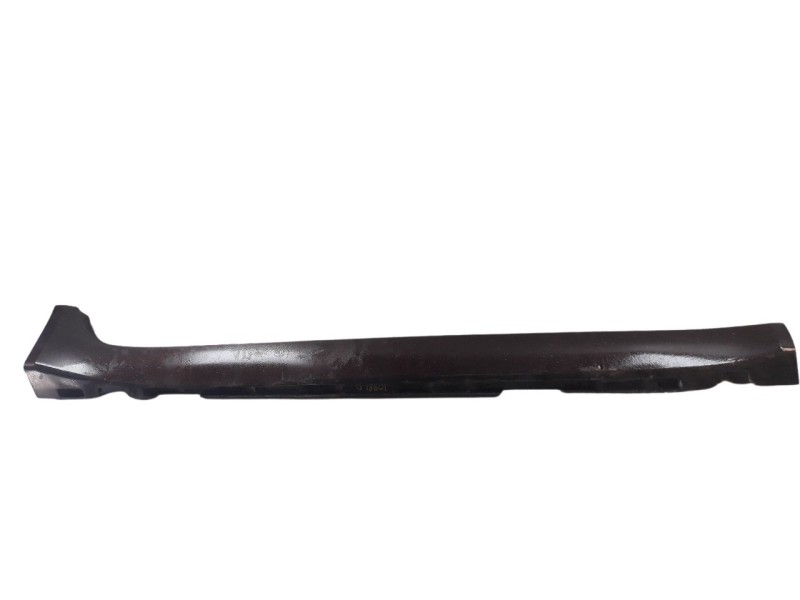 Recambio de estribos laterales para jaguar xf 3.0 v6 diesel cat referencia OEM IAM 8X23F10608A  