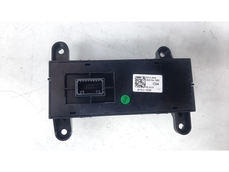 Recambio de mando multifuncion para hyundai kona 1.0 tgdi cat referencia OEM IAM 93710J9030  
