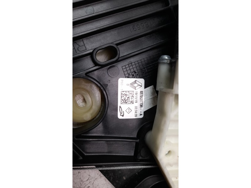 Recambio de elevalunas trasero derecho para renault clio v business edition referencia OEM IAM 827209773R  