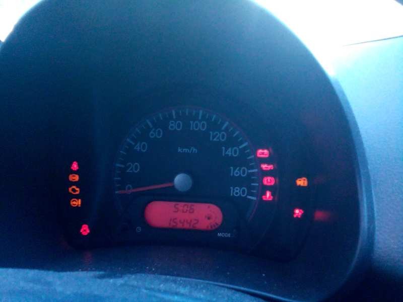 nissan pixo (uao) del año 2011