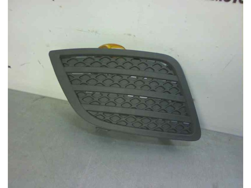 Recambio de rejilla paragolpes derecha para ford fiesta (cb1) referencia OEM IAM 1369801 107103816 FD3422123
