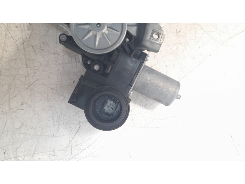 Recambio de elevalunas delantero izquierdo para toyota c-hr hybrid gr sport referencia OEM IAM 69820F4010  