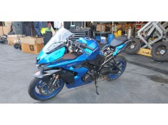 suzuki gsx-s 1000 del año 2023 2