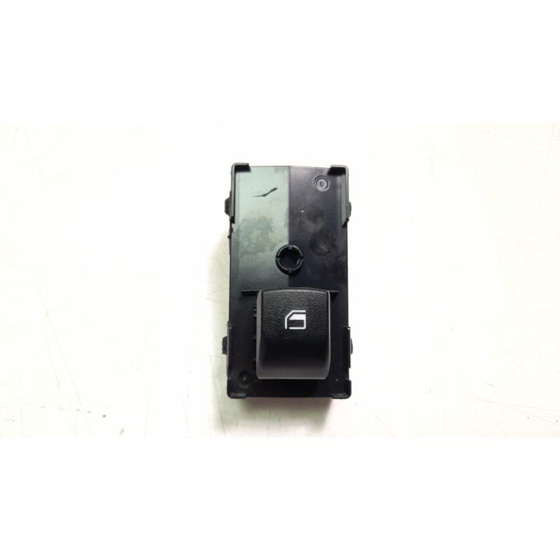 Recambio de mando elevalunas trasero izquierdo para kia sportage (nq5) concept referencia OEM IAM 93581R2000  