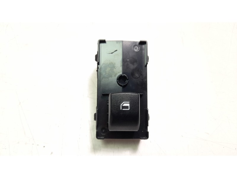 Recambio de mando elevalunas trasero izquierdo para kia sportage (nq5) concept referencia OEM IAM 93581R2000  