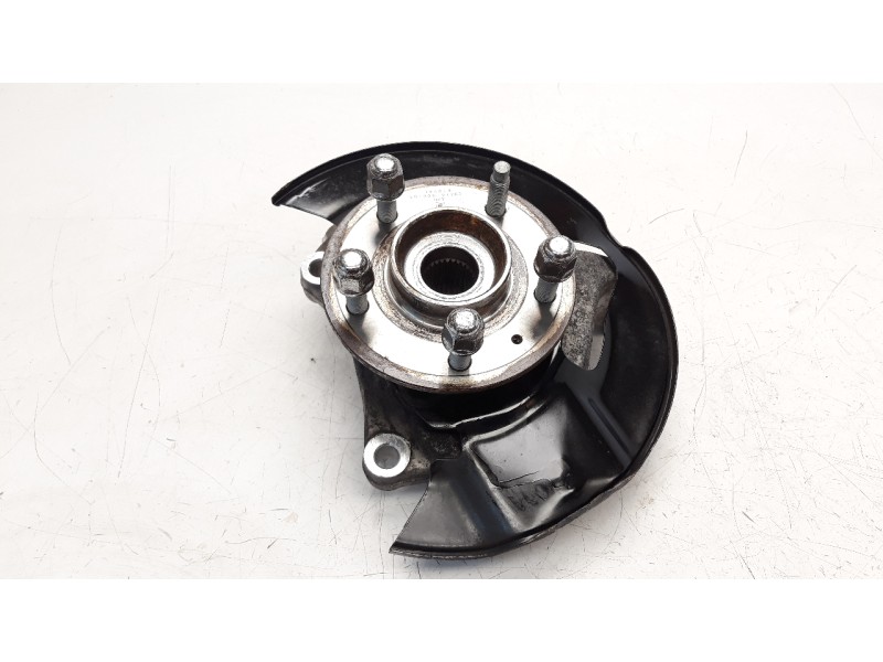 Recambio de mangueta delantera izquierda para opel antara 2.2 cdti cat (a 22 dm / lnq) referencia OEM IAM 23373012  