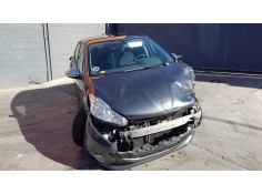 peugeot 208 del año 2015 2