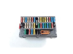 CAJA RELES / FUSIBLES 9568205480 