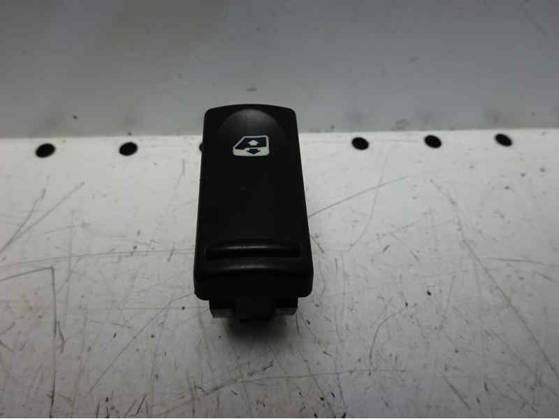 Recambio de mando elevalunas delantero izquierdo para renault 19 hatchback (b/c53) 1.9 diesel referencia OEM IAM   