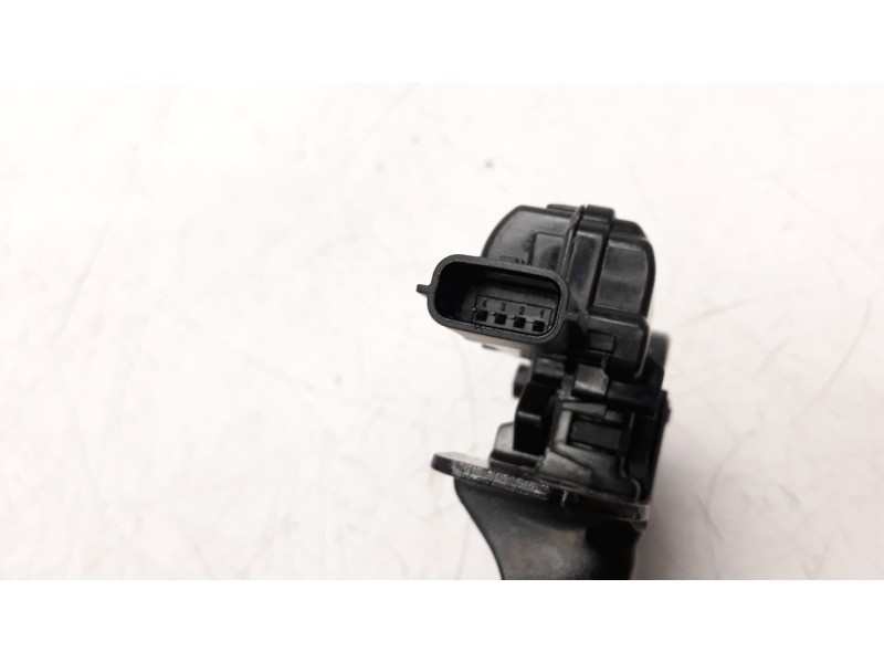 Recambio de cerradura maletero / porton para renault clio iv 1.2 16v referencia OEM IAM 846300003R  