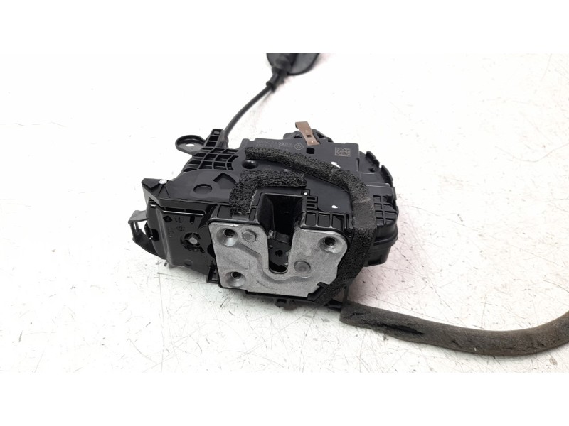 Recambio de cerradura puerta delantera derecha para renault clio v business edition referencia OEM IAM 805029595R  