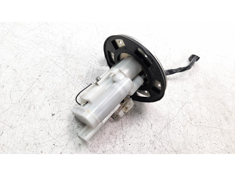 Recambio de bomba combustible para honda cb 650r referencia OEM IAM 16700MKND51  