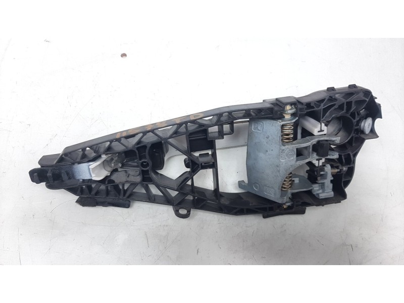 Recambio de maneta exterior trasera derecha para bmw serie x1 (f48) 2.0 16v referencia OEM IAM 51217401210  