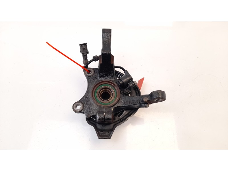 Recambio de mangueta delantera derecha para opel corsa c 1.3 16v cdti cat (z 13 dt / ln9) referencia OEM IAM 13154318  