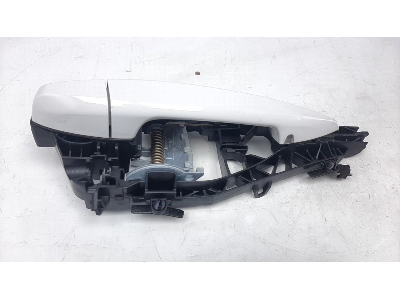 Recambio de maneta exterior trasera derecha para bmw serie x1 (f48) 2.0 16v referencia OEM IAM 51217401210  