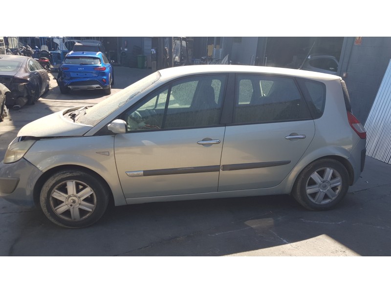 renault scenic ii del año 2004