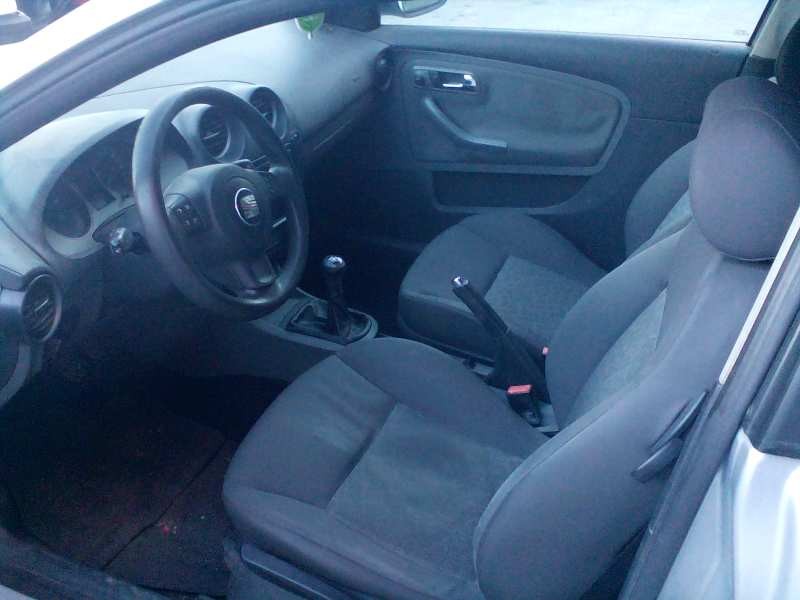 seat ibiza (6l1) del año 2006