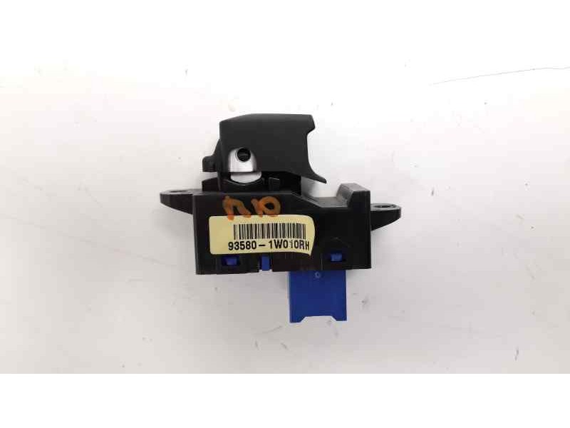 Recambio de mando elevalunas trasero derecho para kia rio 1.2 cat referencia OEM IAM 935801W010RH  