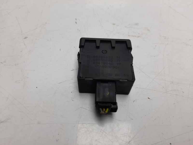 Recambio de interruptor para peugeot partner kombi 1.6 blue-hdi fap referencia OEM IAM 98016627  