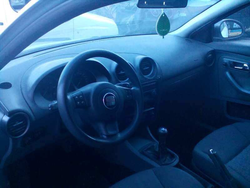 seat ibiza (6l1) del año 2006