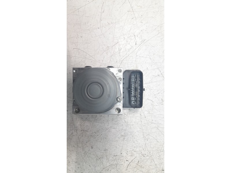 Recambio de abs para toyota c-hr hybrid gr sport referencia OEM IAM 4405010010  