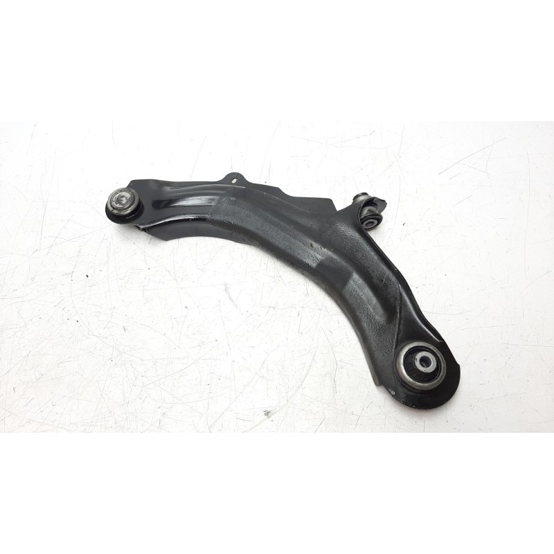 Recambio de brazo suspension inferior delantero derecho para renault captur 1.5 dci diesel fap energy referencia OEM IAM 5450479