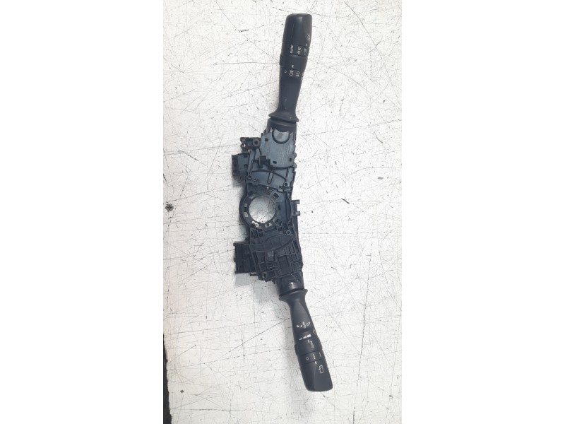 Recambio de mando multifuncion para toyota c-hr hybrid gr sport referencia OEM IAM 17J591F4050  