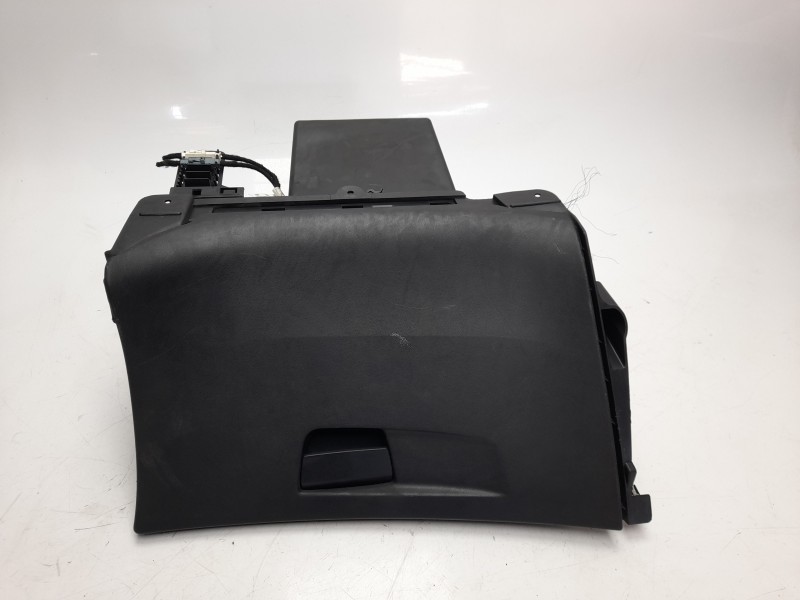 Recambio de guantera para citroen c4 picasso referencia OEM IAM 9677842077  