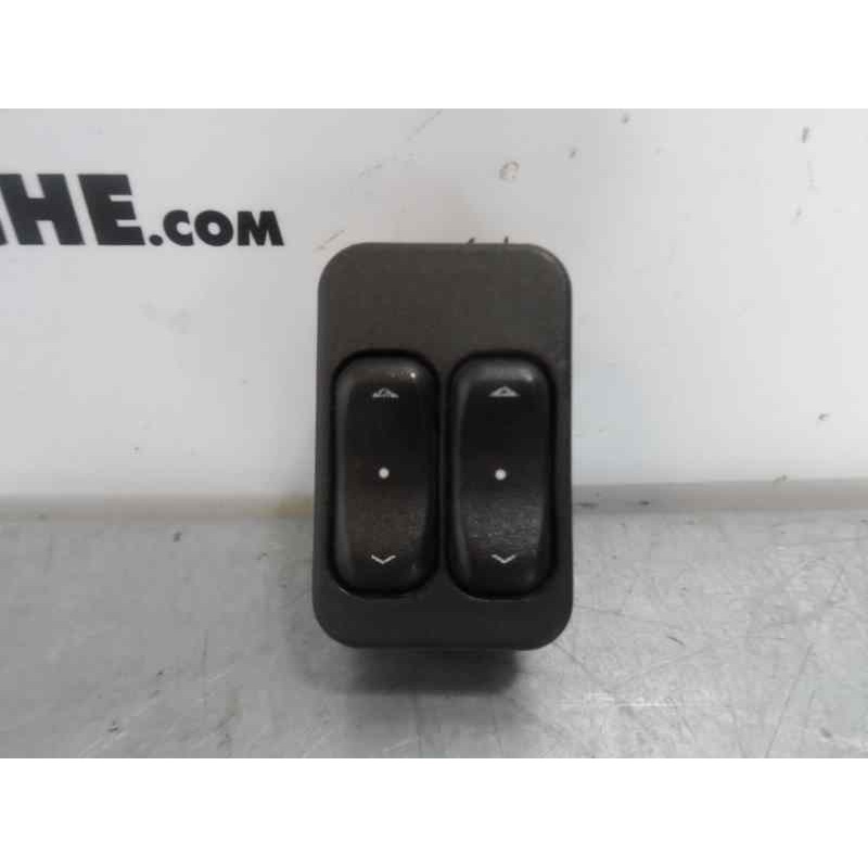 Recambio de mando elevalunas delantero izquierdo para opel corsa c comfort referencia OEM IAM 24409205 13363202 