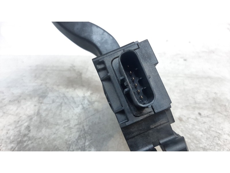 Recambio de potenciometro pedal para seat ibiza (kj1) 1.0 tsi referencia OEM IAM 2Q1723503  