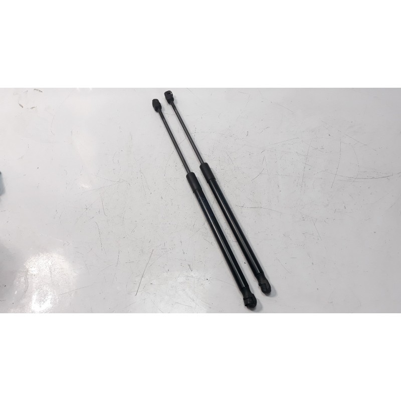 Recambio de amortiguadores maletero / porton para jeep renegade 1.6 m-jet cat referencia OEM IAM 00520176510  