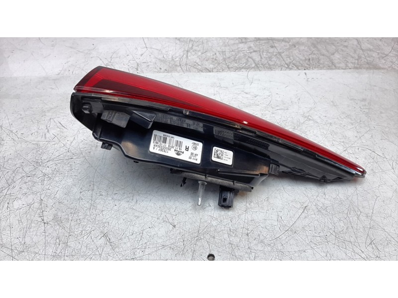 Recambio de piloto trasero derecho interior para renault clio v business edition referencia OEM IAM 265503304R  