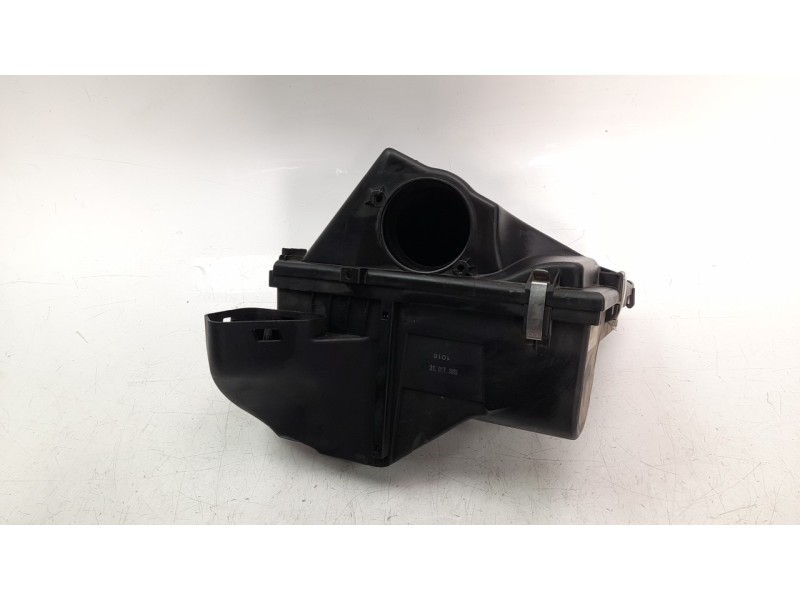 Recambio de filtro aire para bmw x1 (e84) 2.0 turbodiesel cat referencia OEM IAM 13717797467  