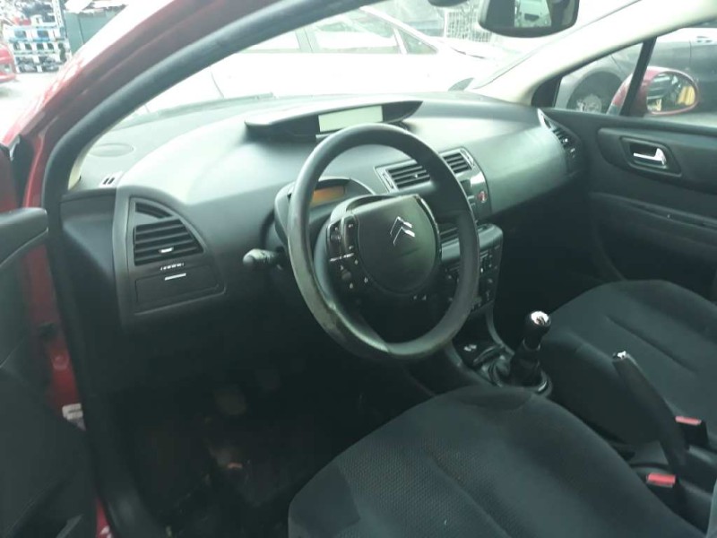 citroen c4 berlina del año 2008