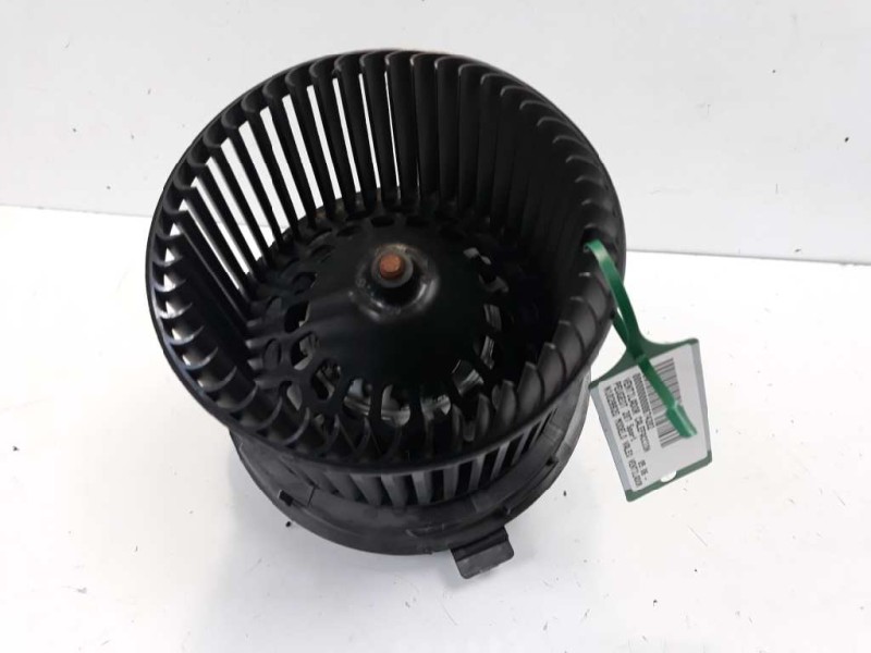 Recambio de ventilador calefaccion para peugeot 207 sport referencia OEM IAM N102992G  