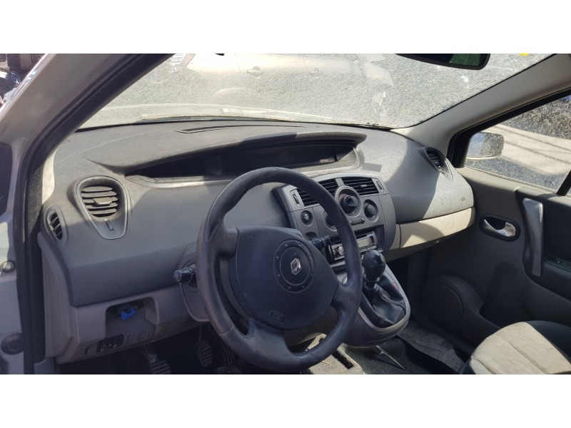 renault scenic ii del año 2004