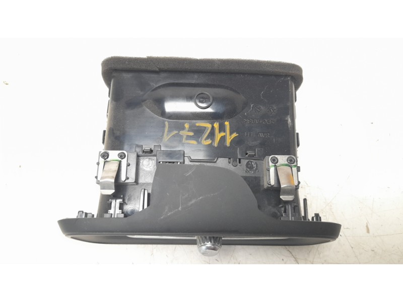 Recambio de rejilla aireadora para volvo xc 40 1.5 cat referencia OEM IAM 31477269  